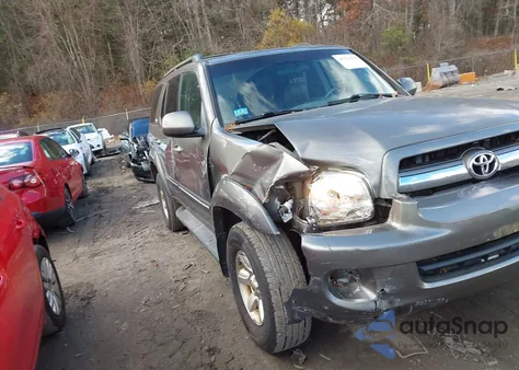 2005 Toyota Sequoia Sr5 V8 z USA, uszkodzony, nr VIN 5TDBT44A05S242379